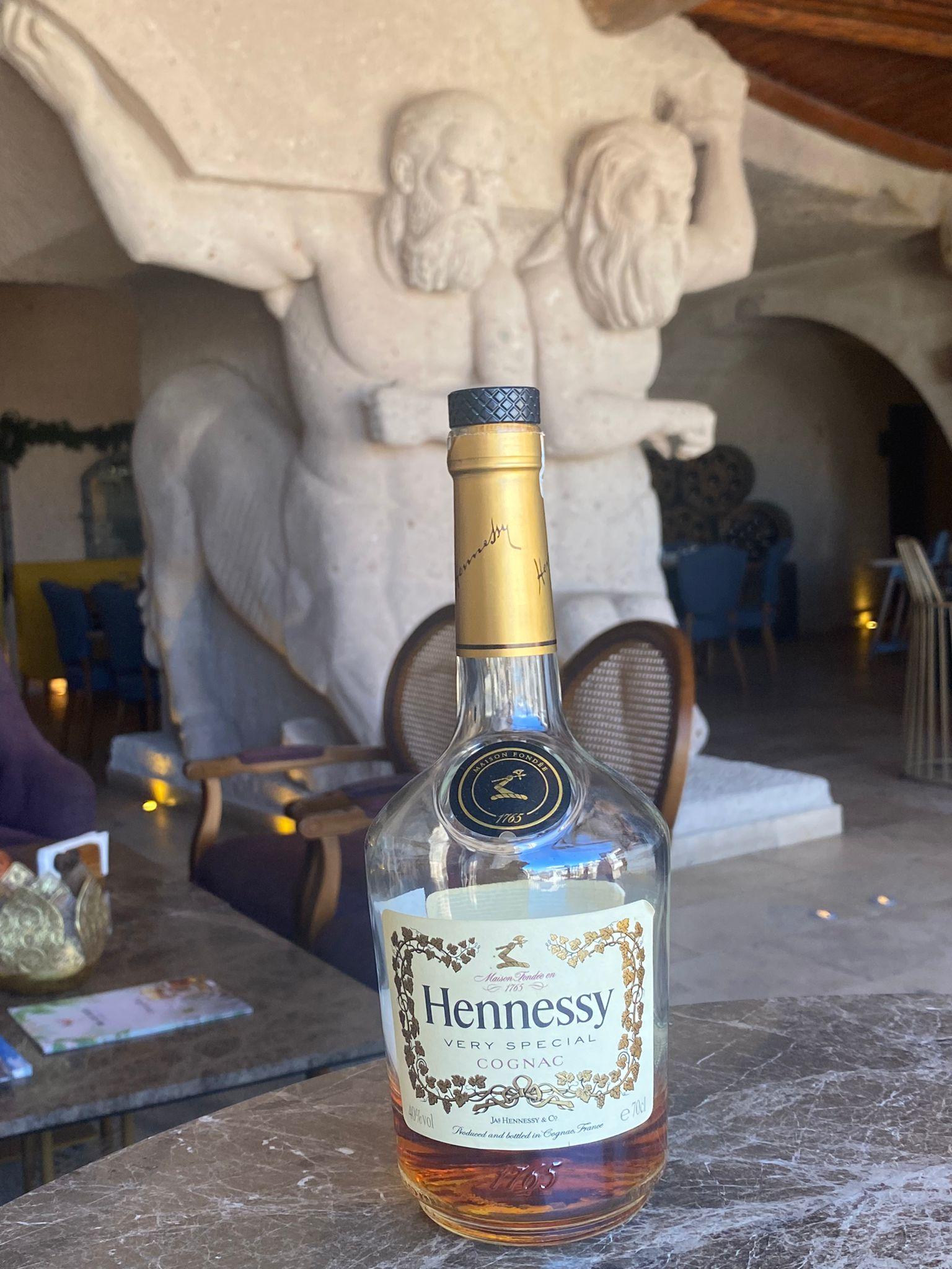 HENNESSY V.S. 4CL